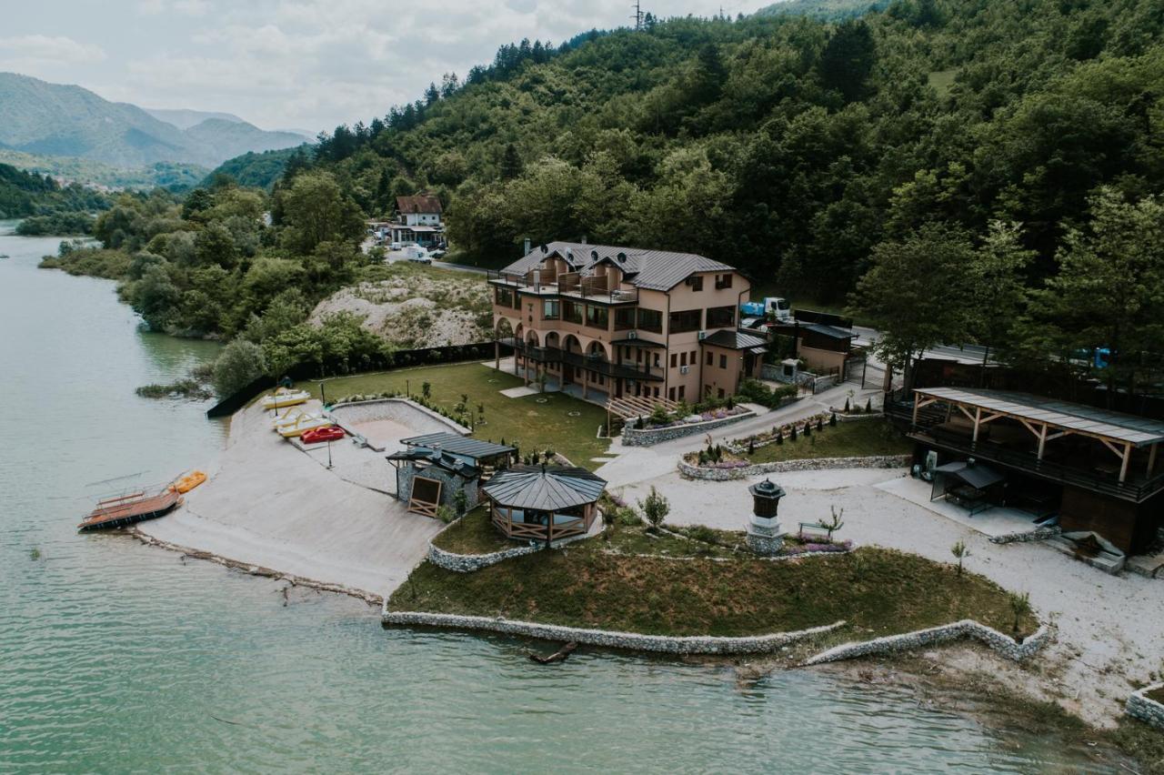 Hotel Noor Konjic Exteriör bild